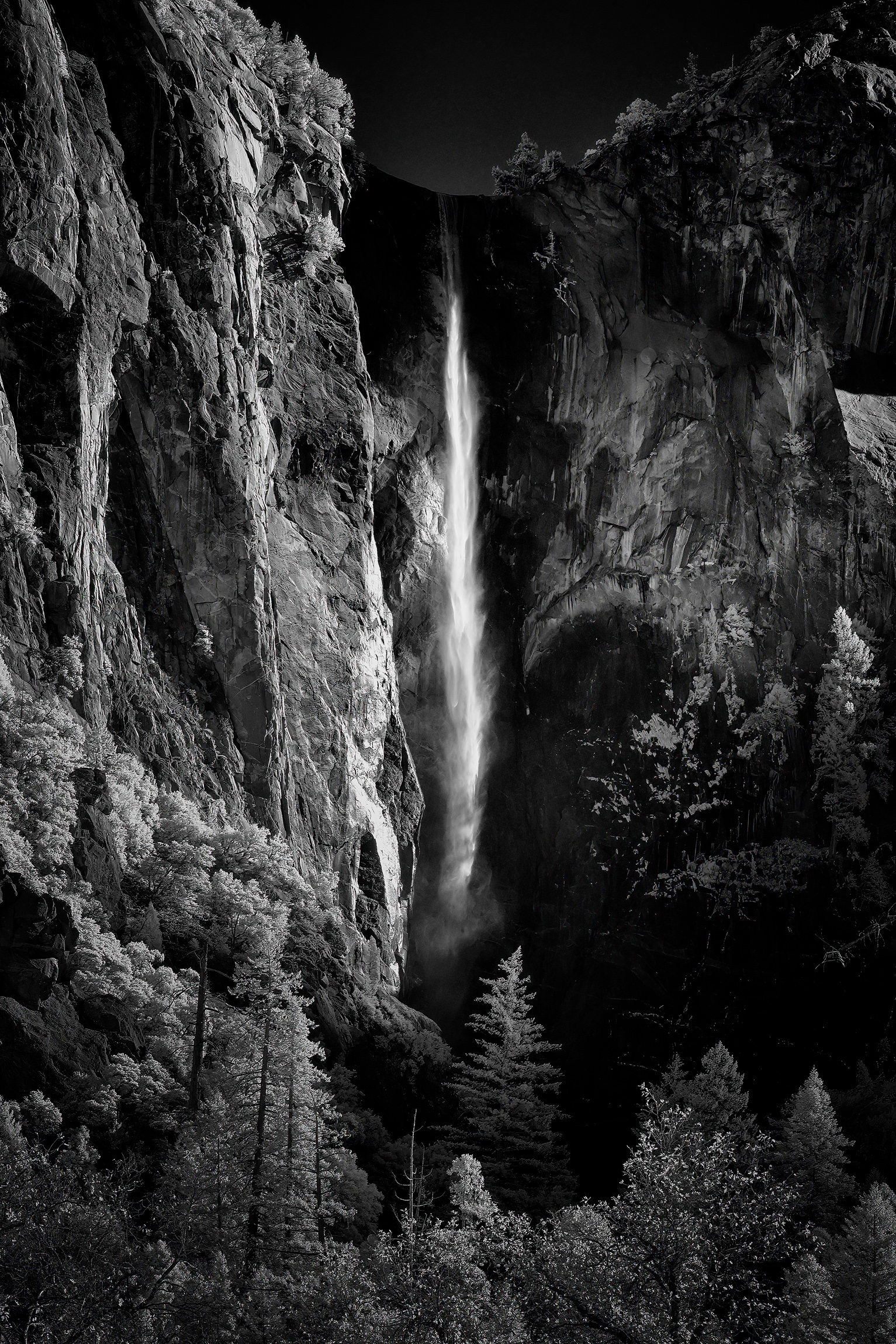 2021 CA Yosemite Horsetail Falls G0A8116 Web Print af68490b 40eb 4cbd 8fe7 475a9929356f